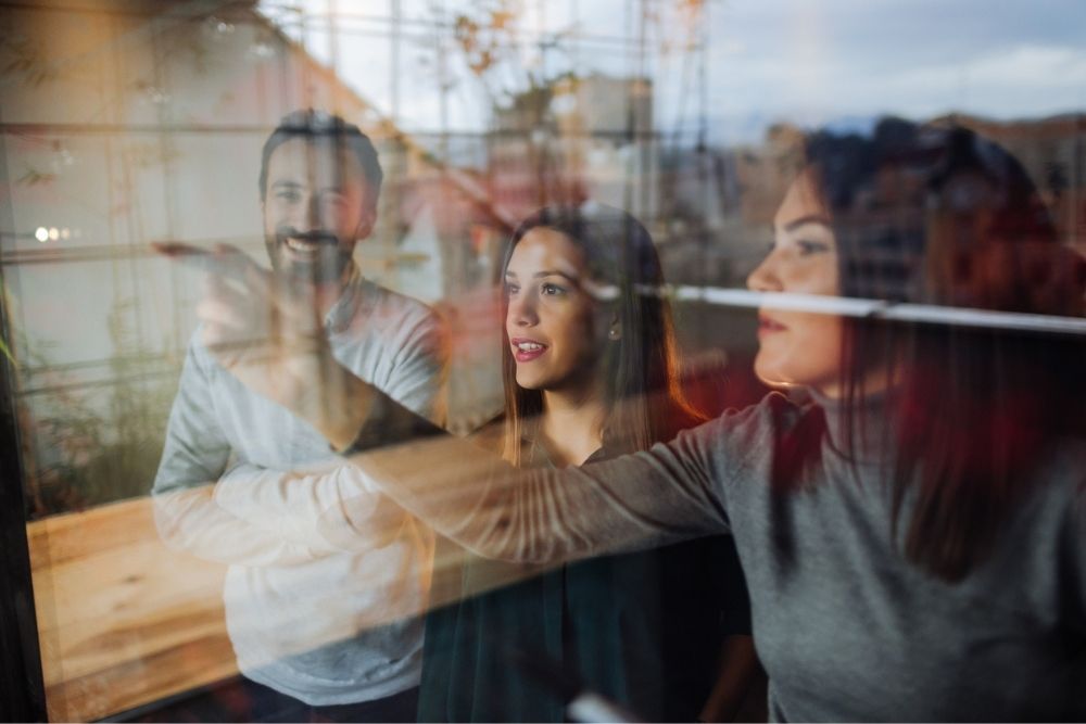 Are Publishing Executives Over-Confident on Interdepartmental Collaboration?